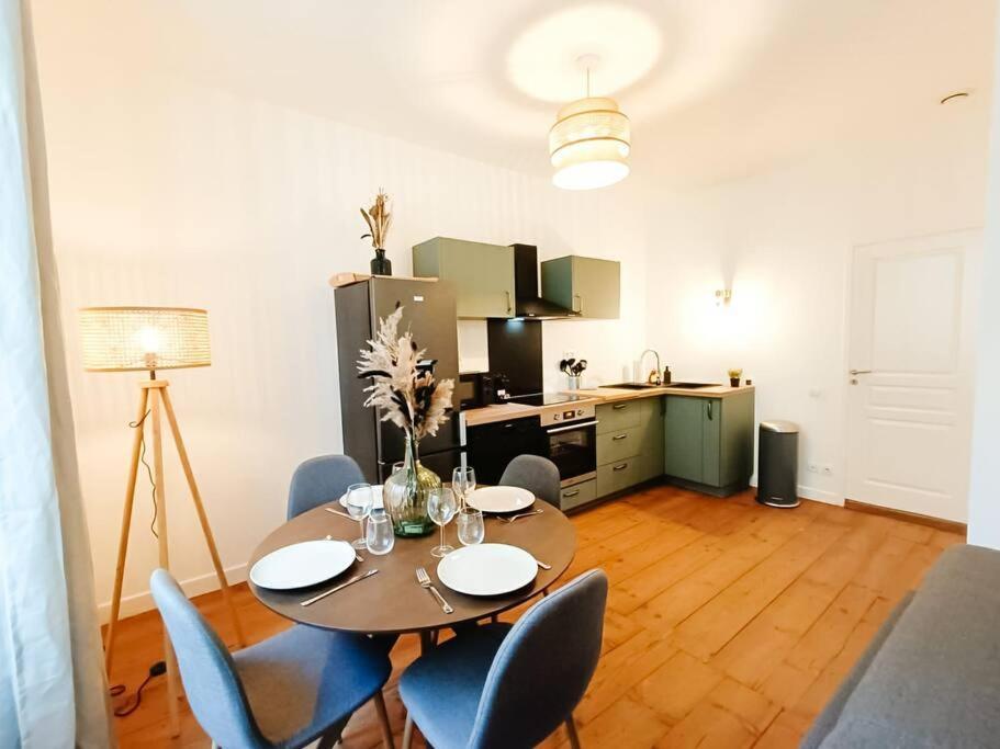 Cosy Calypso 2Ch - Quartier Des Halles & Parking Pau Exterior foto